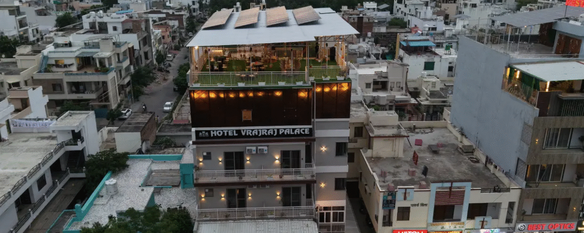 hotel-vrajraj-palace